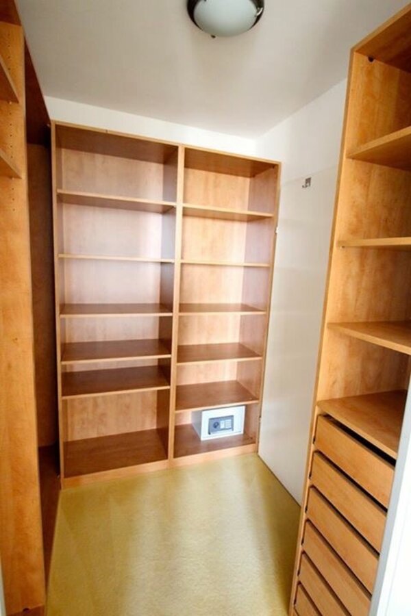 Begehbare Garderobe | © Peter Agathakis