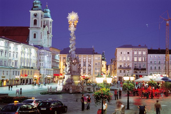 Hauptplatz Linz; Brunnen | © OÖWerbung-Stankiewicz